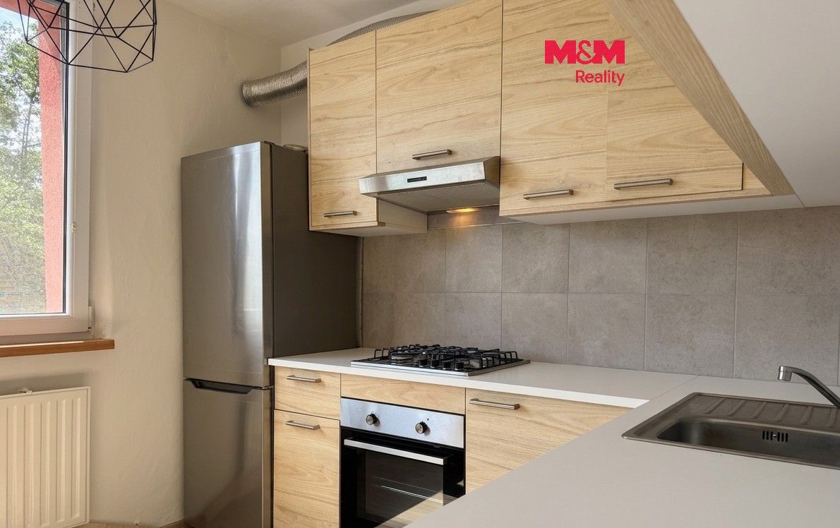 Pronájem bytu 1+1 35 m² - foto 1