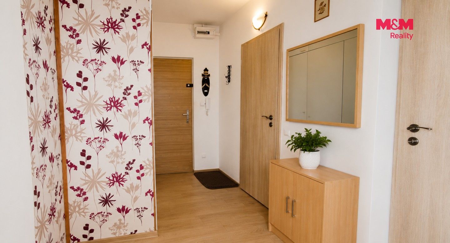 Pronájem bytu 2+1 55 m² - foto 17