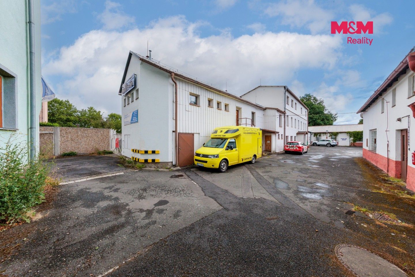 Prodej komerčního prostoru 900 m² - foto 3