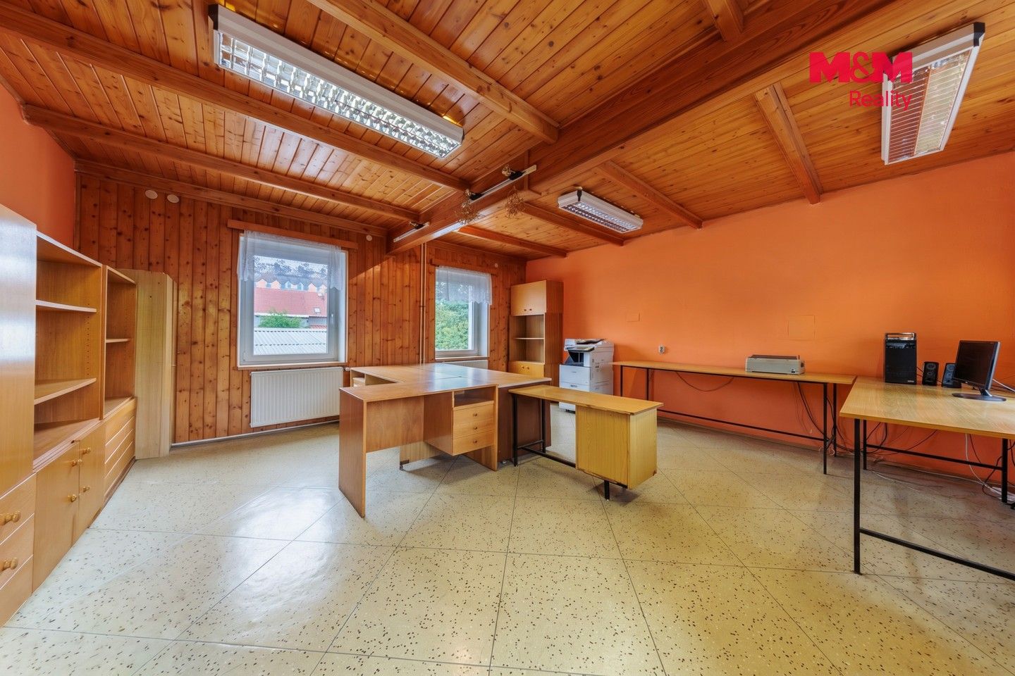 Prodej komerčního prostoru 900 m² - foto 8