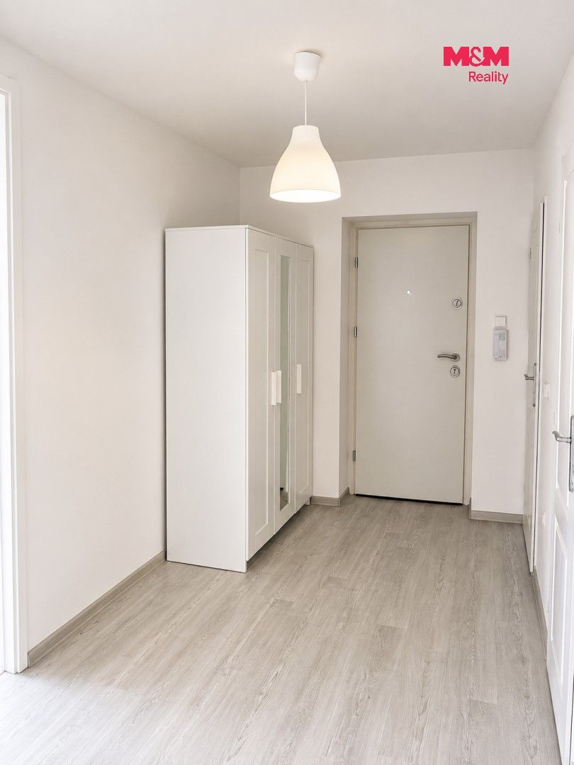 Pronájem bytu 3+1 76 m² - foto 8