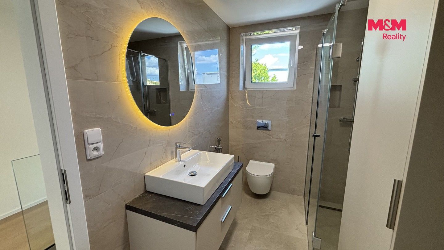 Pronájem bytu 4+kk 64 m² - foto 8