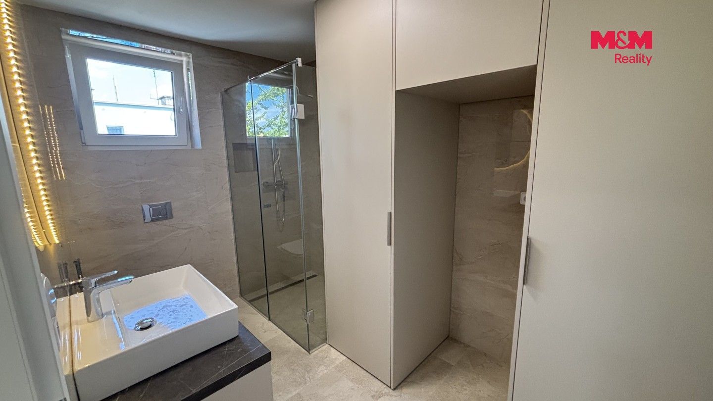 Pronájem bytu 4+kk 64 m² - foto 9