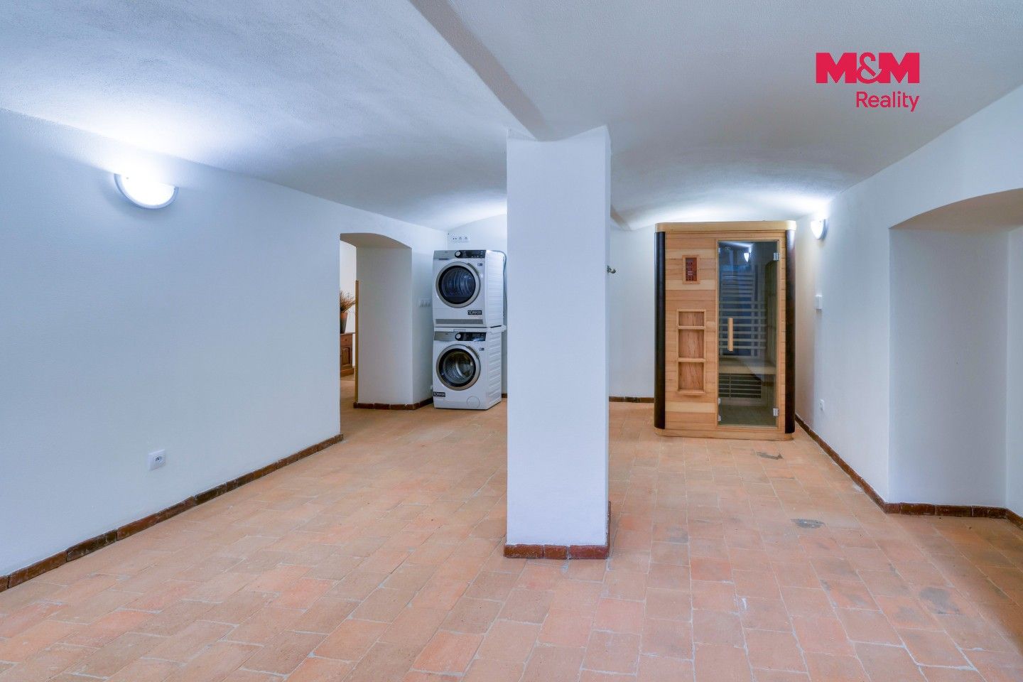 Prodej komerčního prostoru 910 m² - foto 15