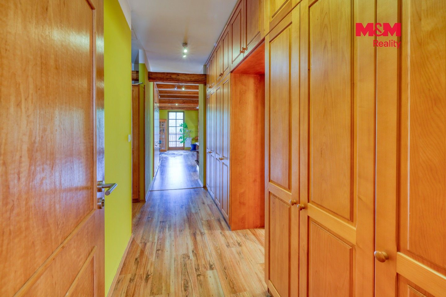 Prodej komerčního prostoru 910 m² - foto 34