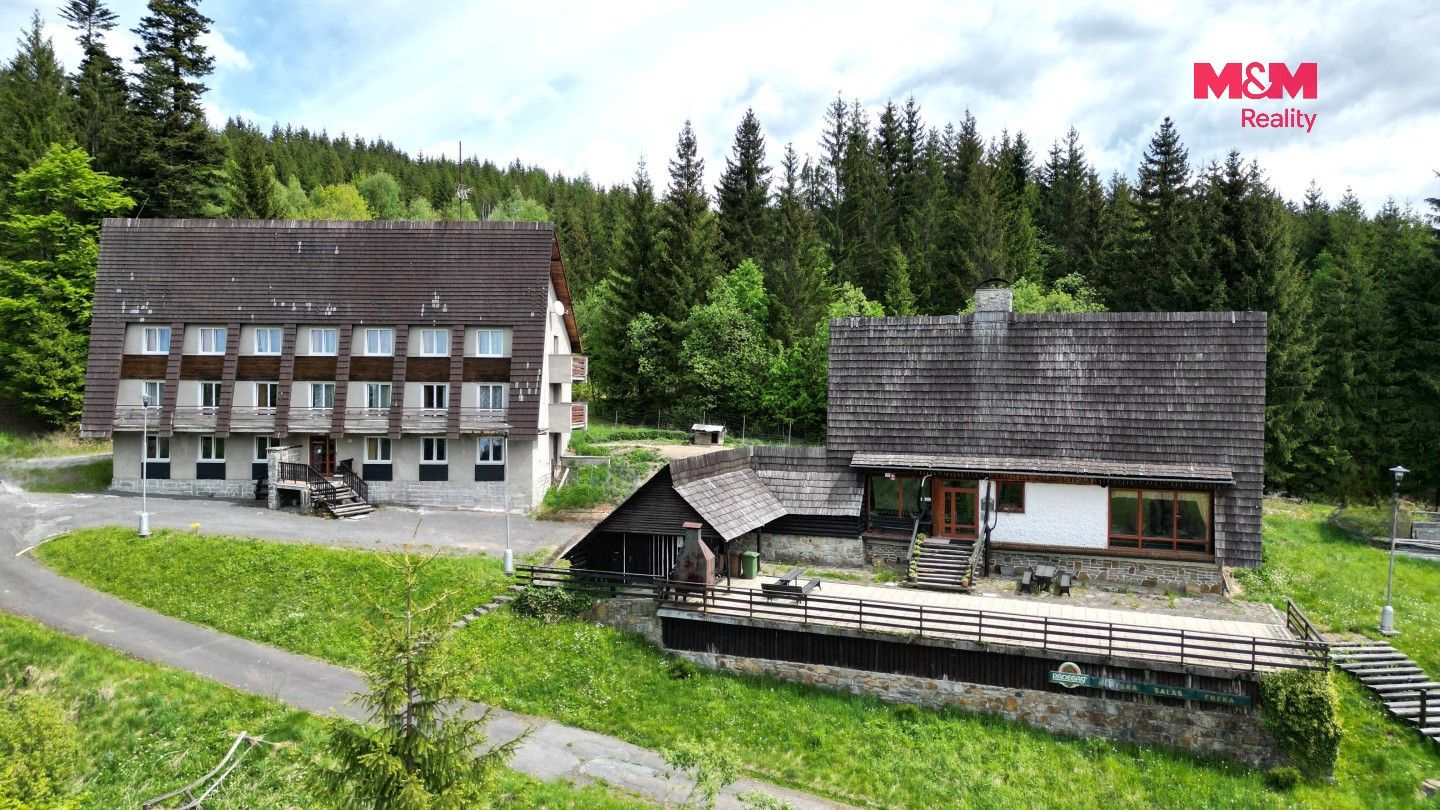 Prodej komerčního prostoru 900 m² - foto 4