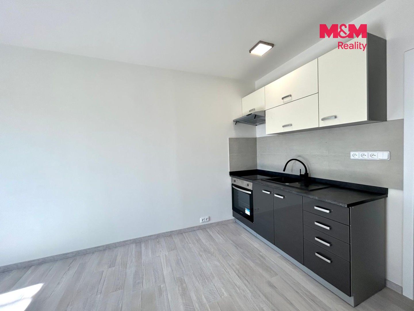 Pronájem bytu 1+kk 20 m² - foto 11