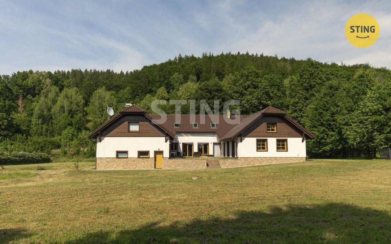 Prodej nemovitosti 708 m² - foto 2