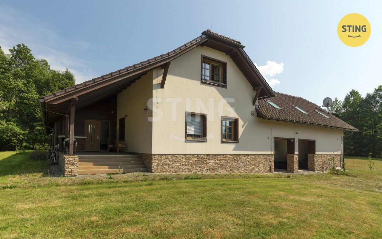 Prodej nemovitosti 708 m² - foto 4