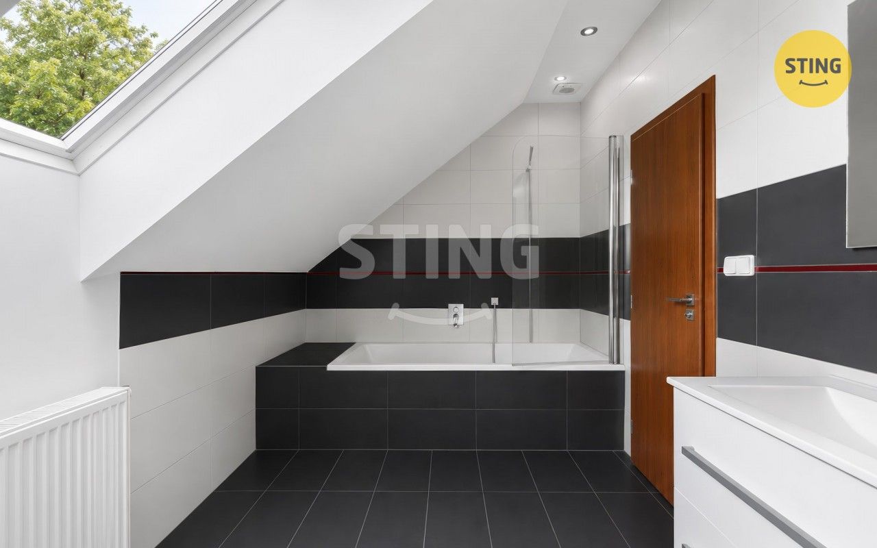 Prodej nemovitosti 708 m² - foto 26