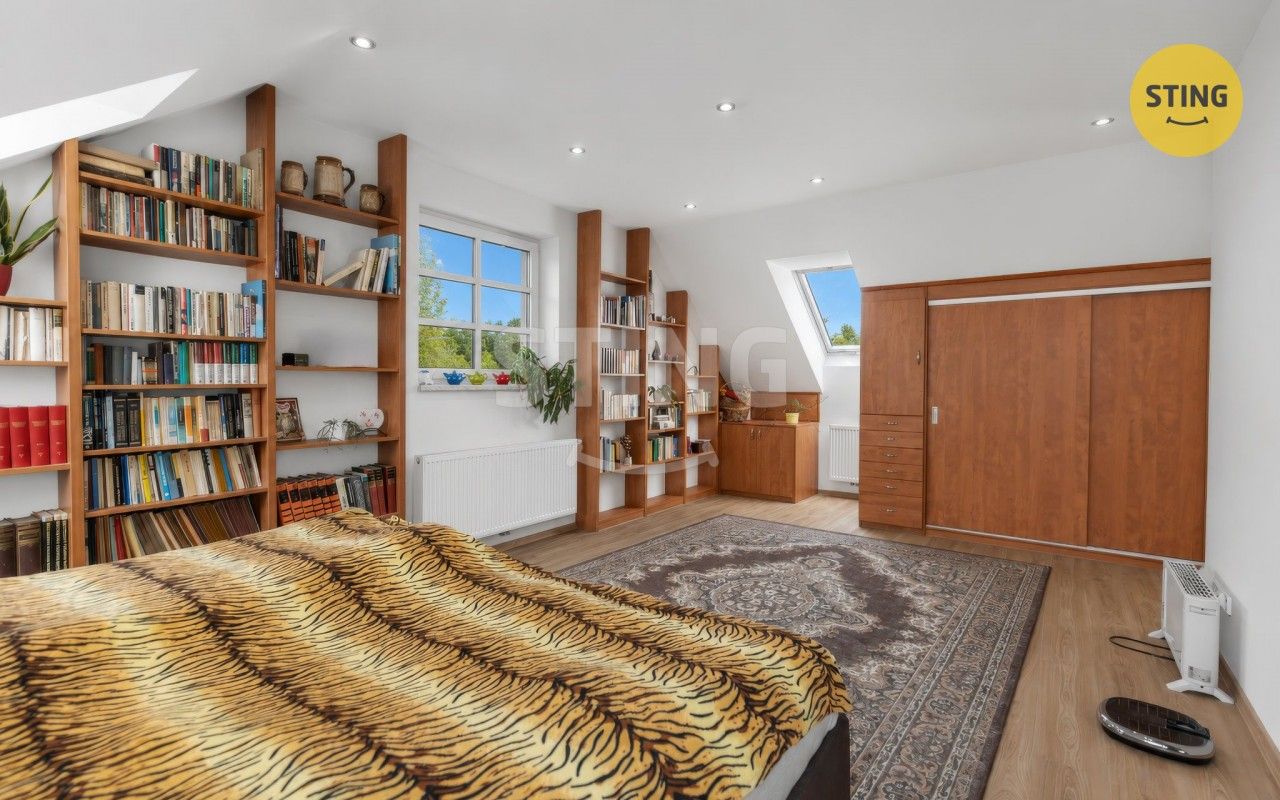 Prodej nemovitosti 708 m² - foto 27