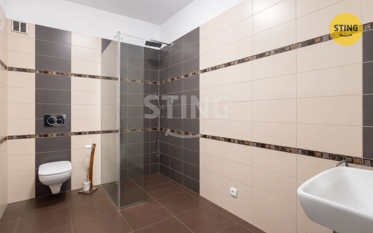 Prodej nemovitosti 708 m² - foto 39