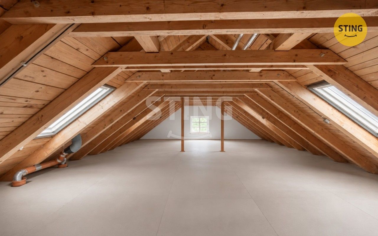 Prodej nemovitosti 708 m² - foto 40
