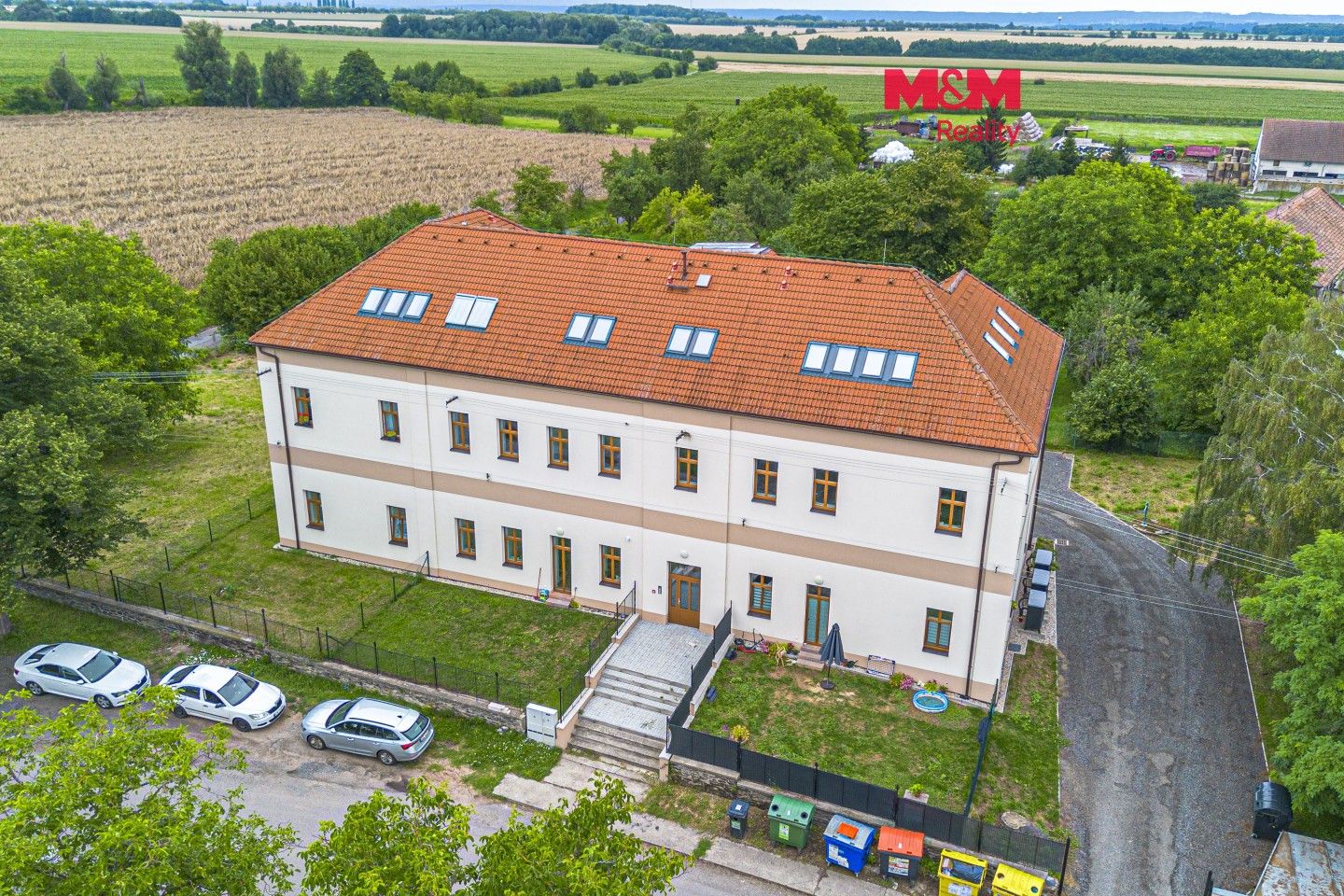 Pronájem bytu 3+kk 75 m² - foto 1