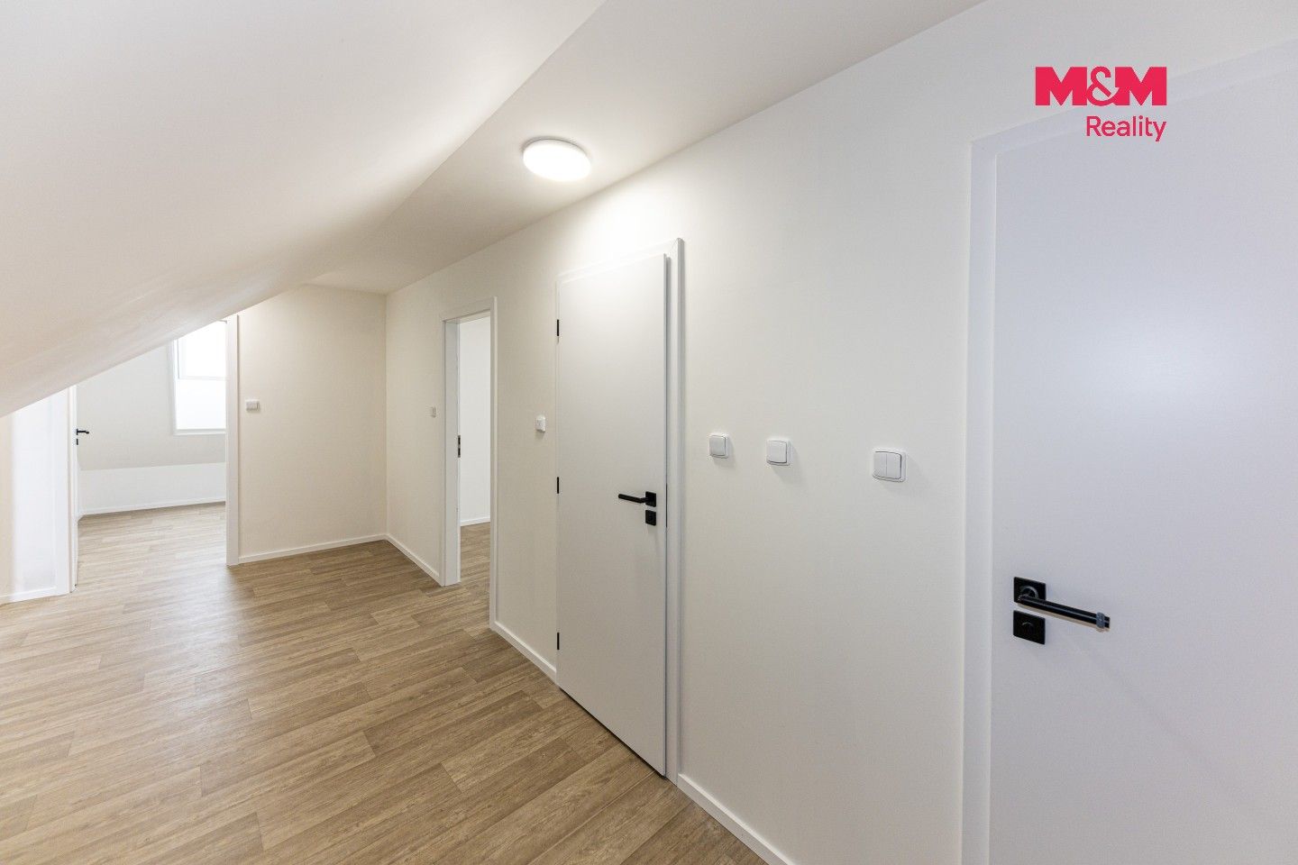 Pronájem bytu 3+kk 75 m² - foto 5