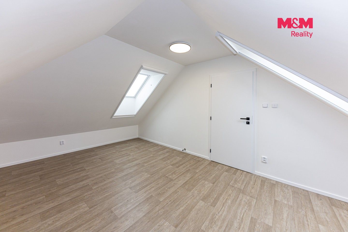 Pronájem bytu 3+kk 75 m² - foto 11