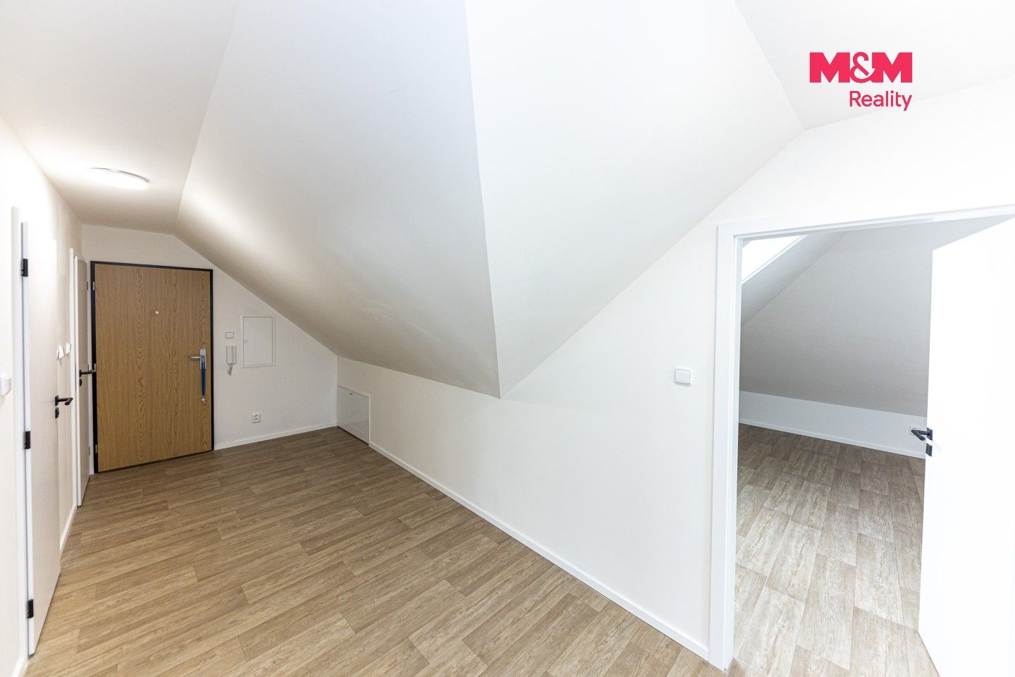 Pronájem bytu 3+kk 75 m² - foto 10