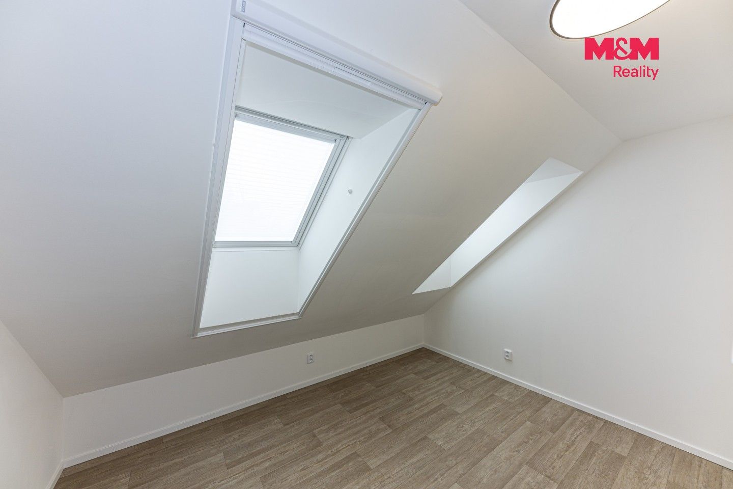 Pronájem bytu 3+kk 75 m² - foto 13