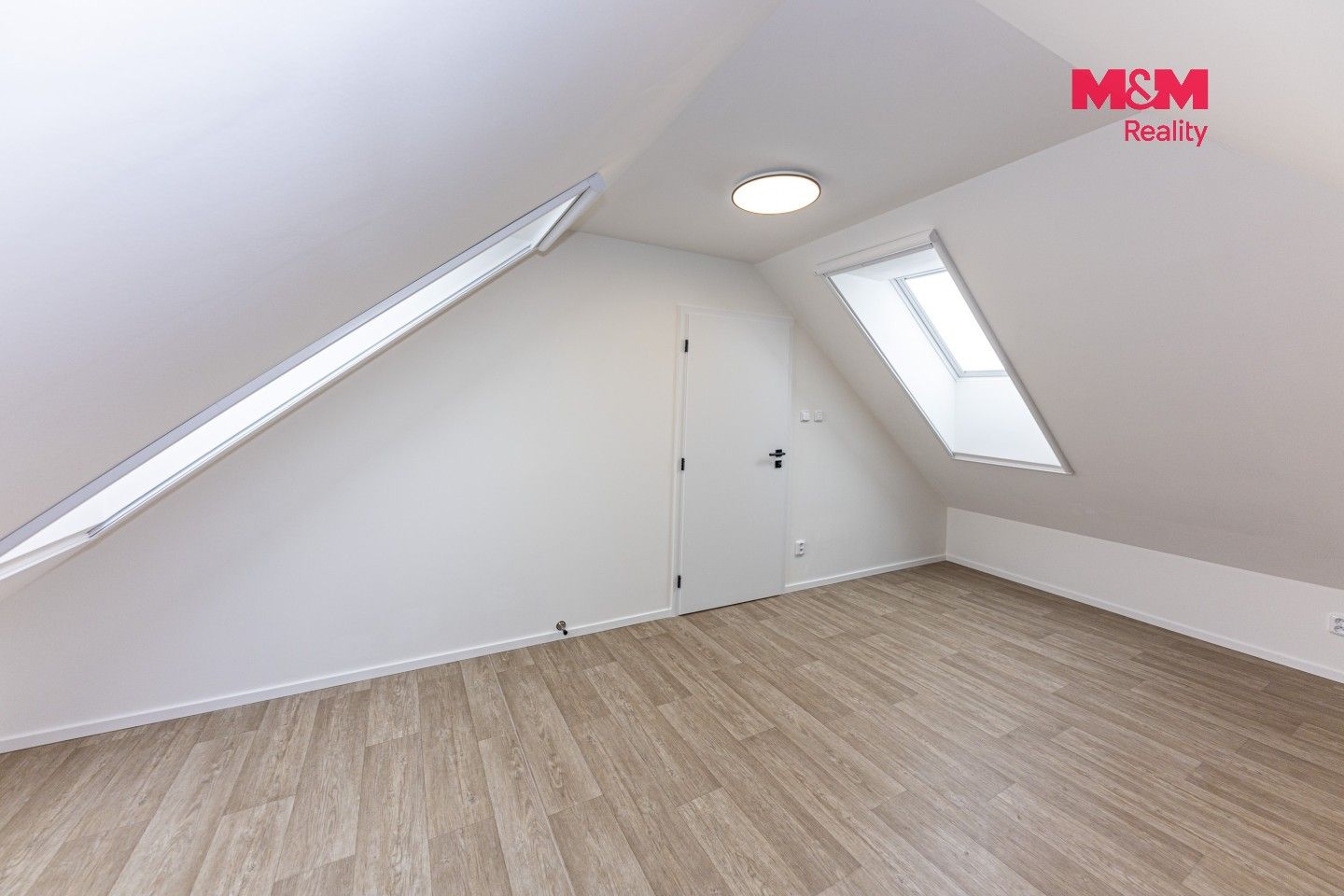 Pronájem bytu 3+kk 75 m² - foto 14