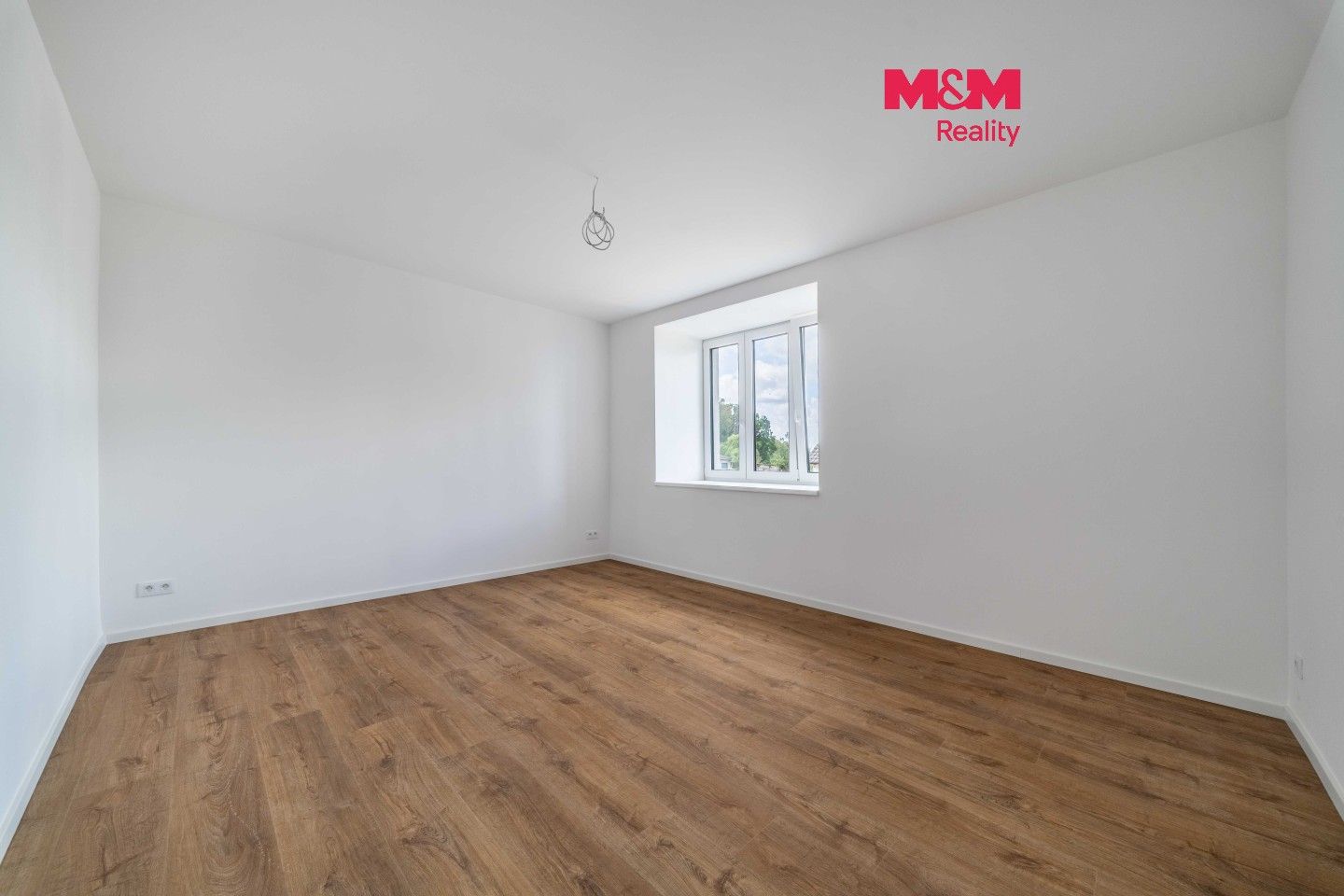 Pronájem bytu 2+1 68 m² - foto 1