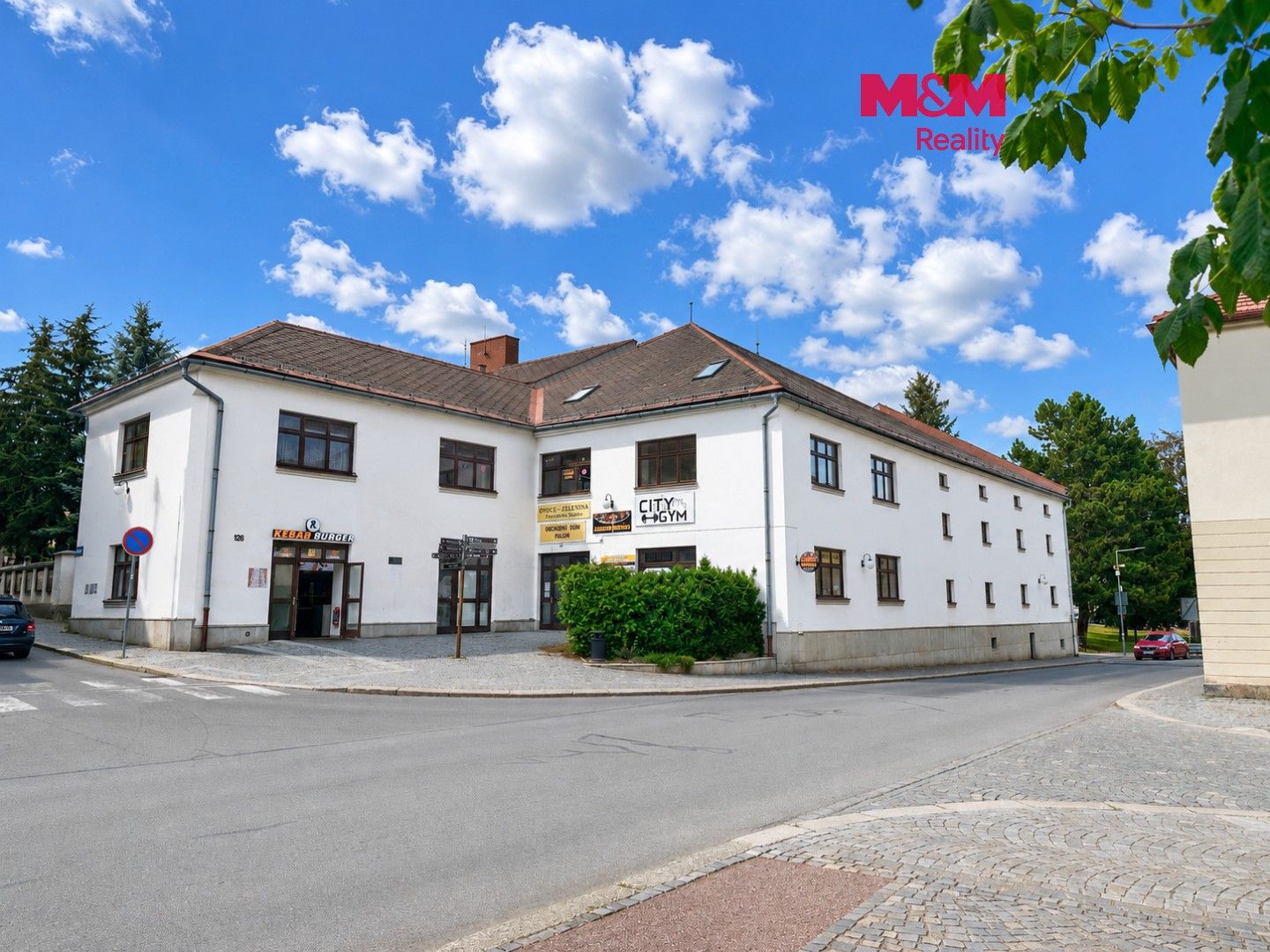 Pronájem komerčního prostoru 220 m² - foto 1
