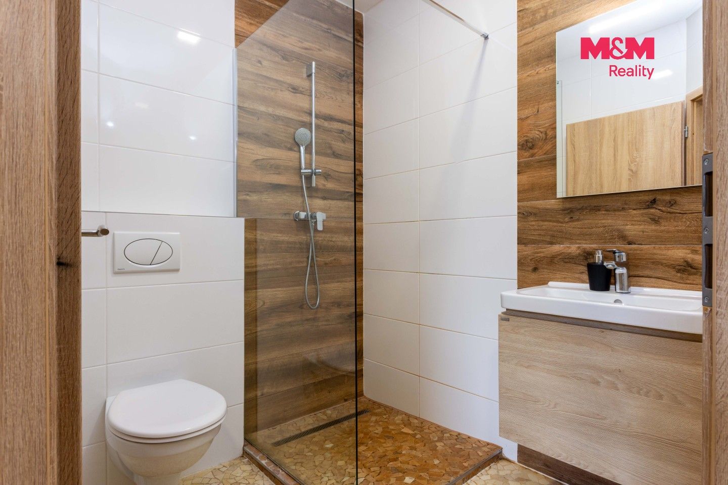 Prodej komerčního prostoru 712 m² - foto 23