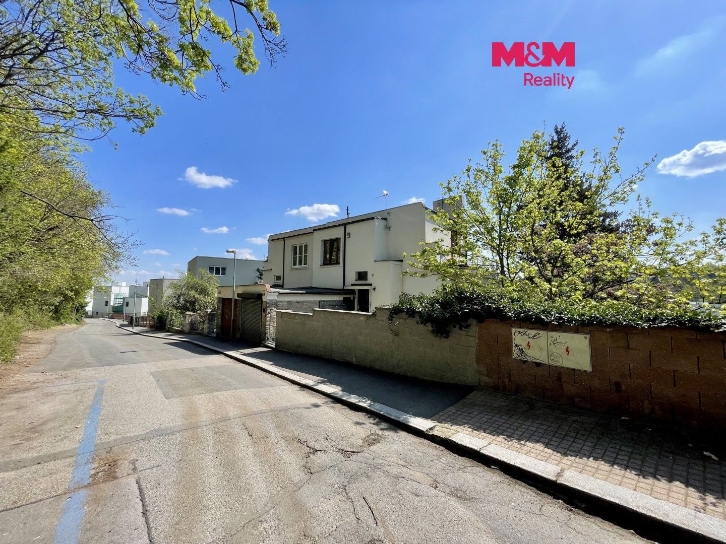 Prodej komerčního prostoru 18 m² - foto 1