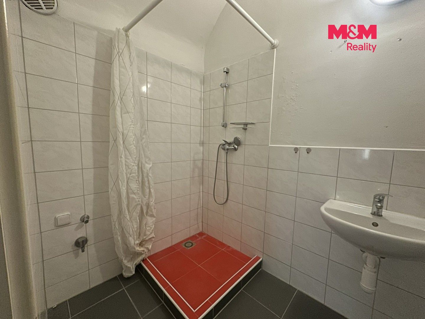Pronájem bytu 1+1 50 m² - foto 10