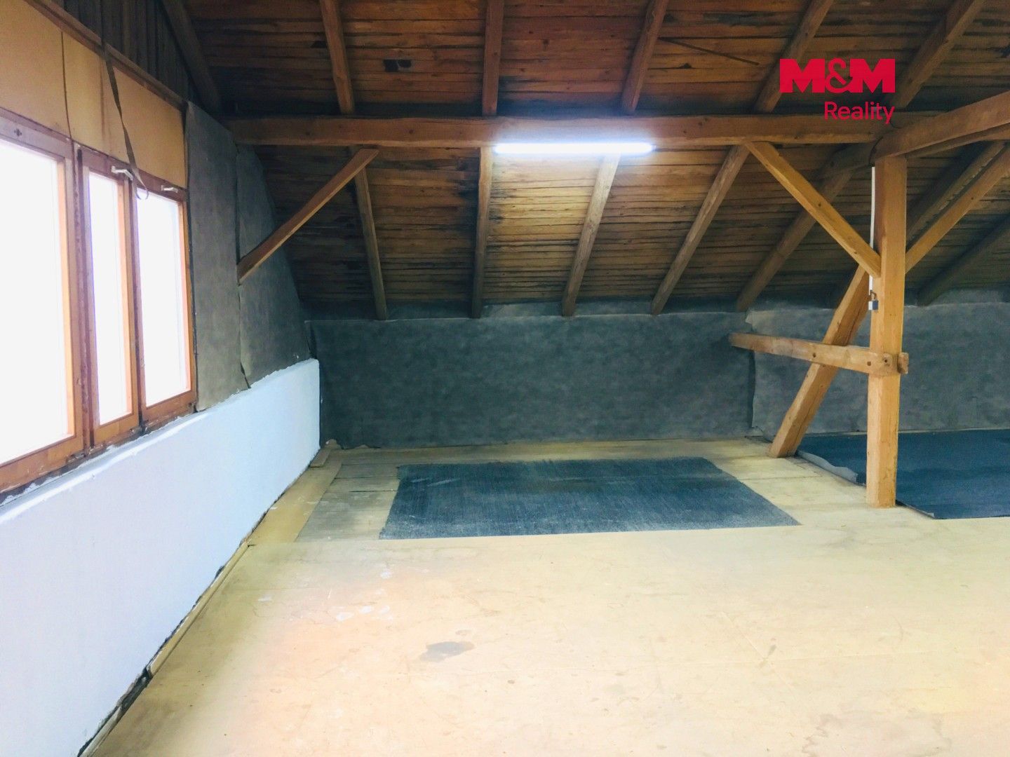 Pronájem komerčního prostoru 200 m² - foto 6