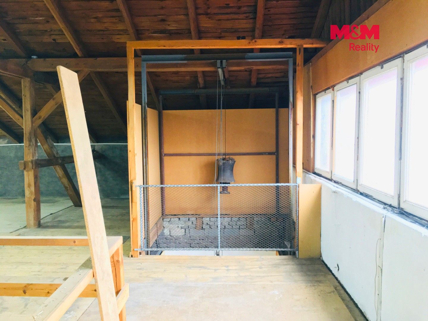 Pronájem komerčního prostoru 200 m² - foto 7
