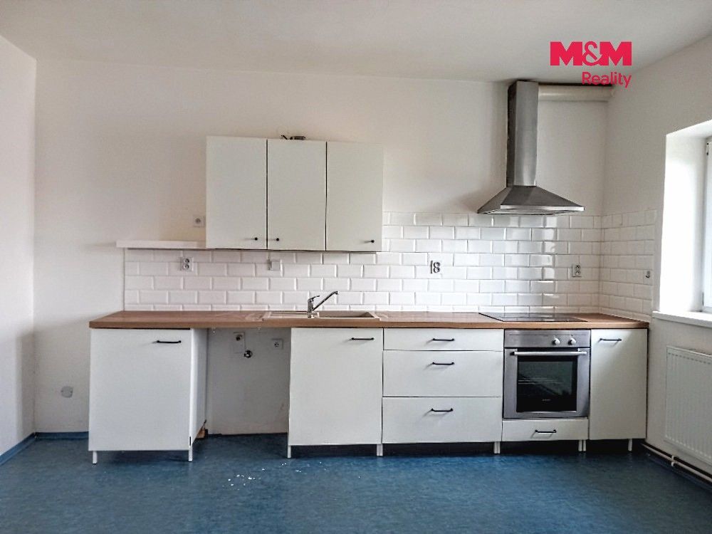Pronájem bytu 2+1 73 m² - foto 2