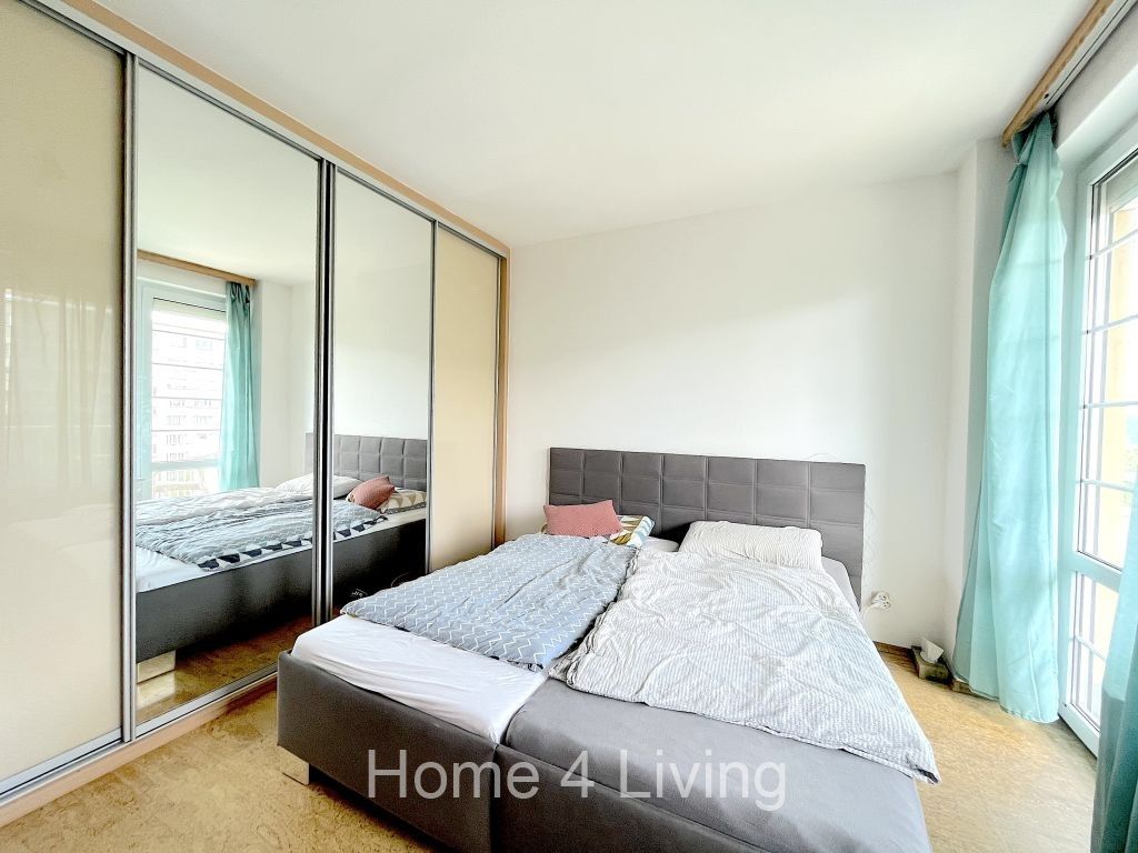 Pronájem bytu 4+kk 115 m² - foto 4
