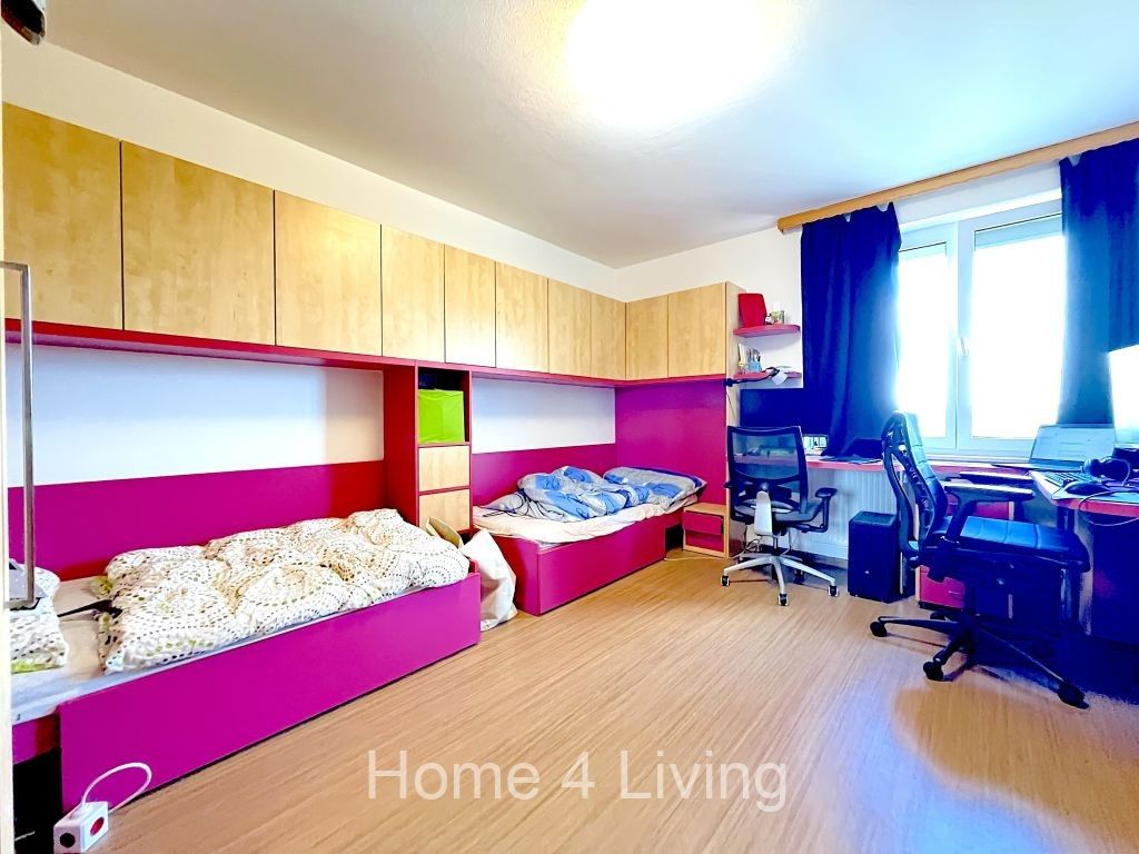 Pronájem bytu 4+kk 115 m² - foto 6