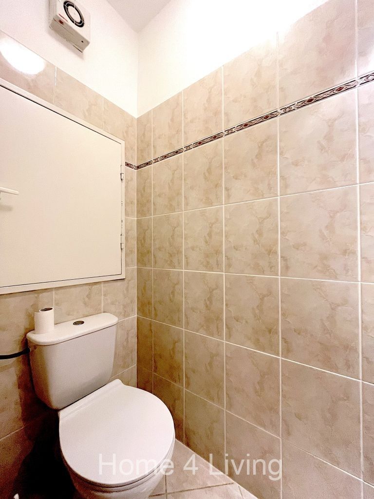 Pronájem bytu 4+kk 115 m² - foto 8
