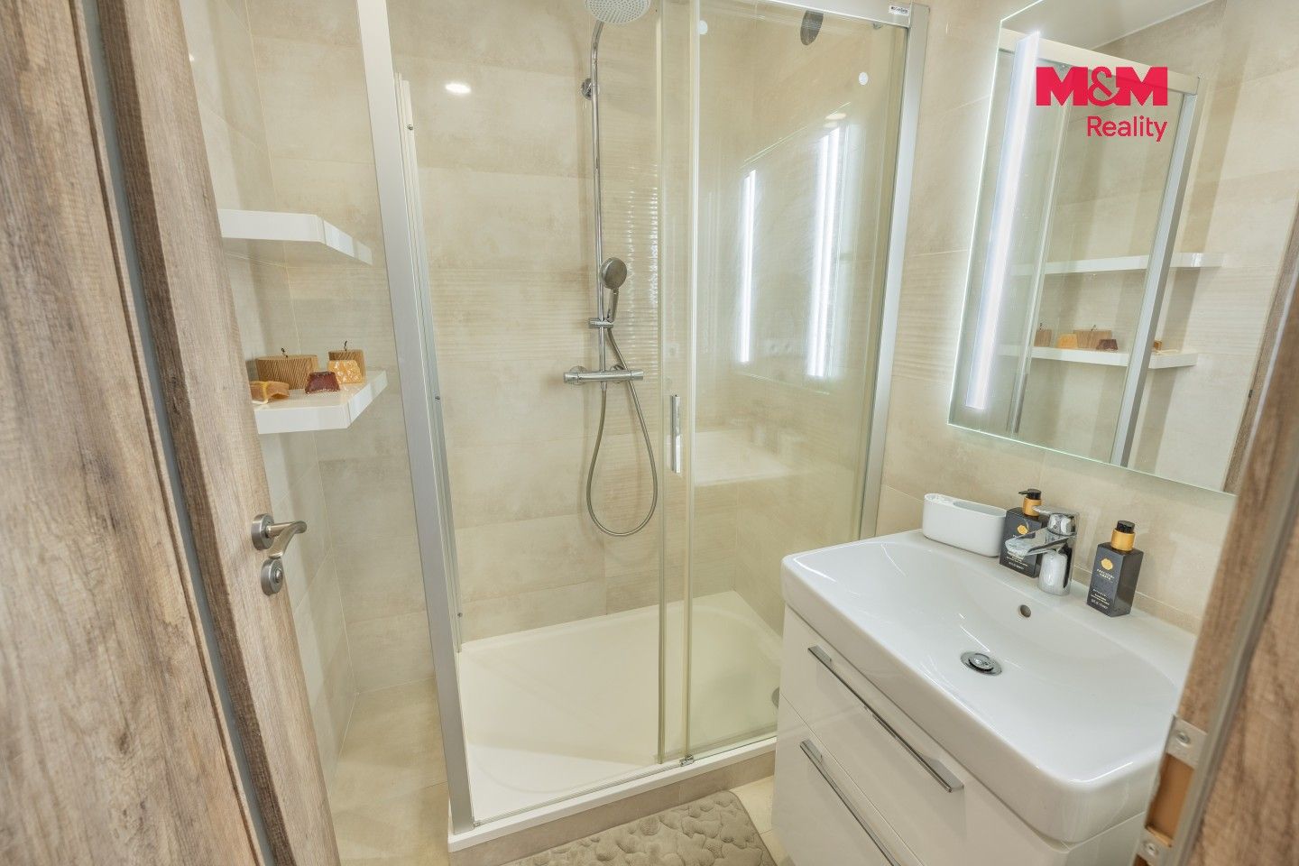 Prodej bytu 3+kk 69 m² - foto 18