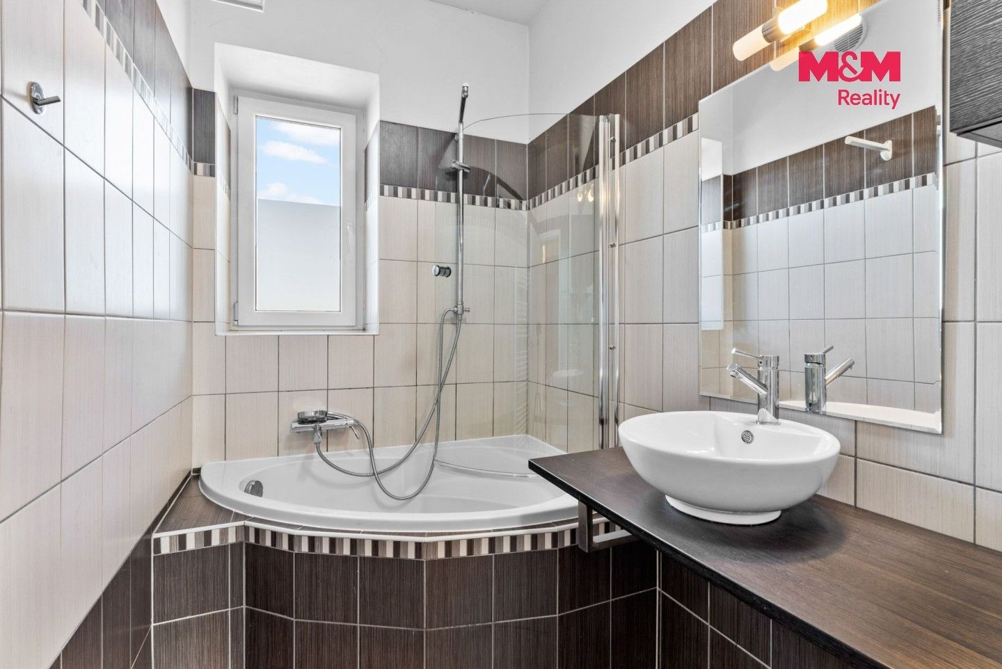 Pronájem bytu 4+1 91 m² - foto 12