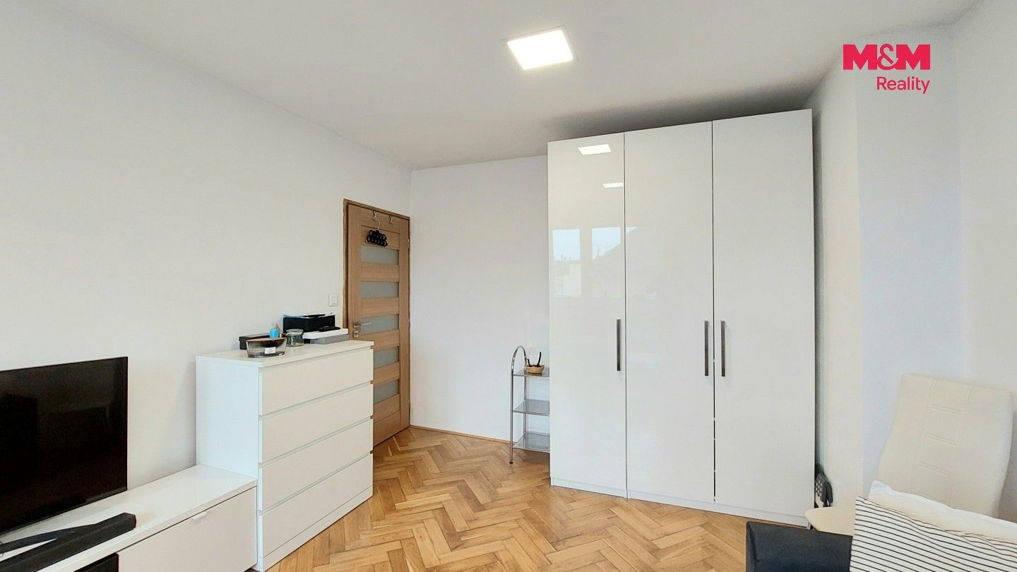 Pronájem bytu 1+1 33 m² - foto 3