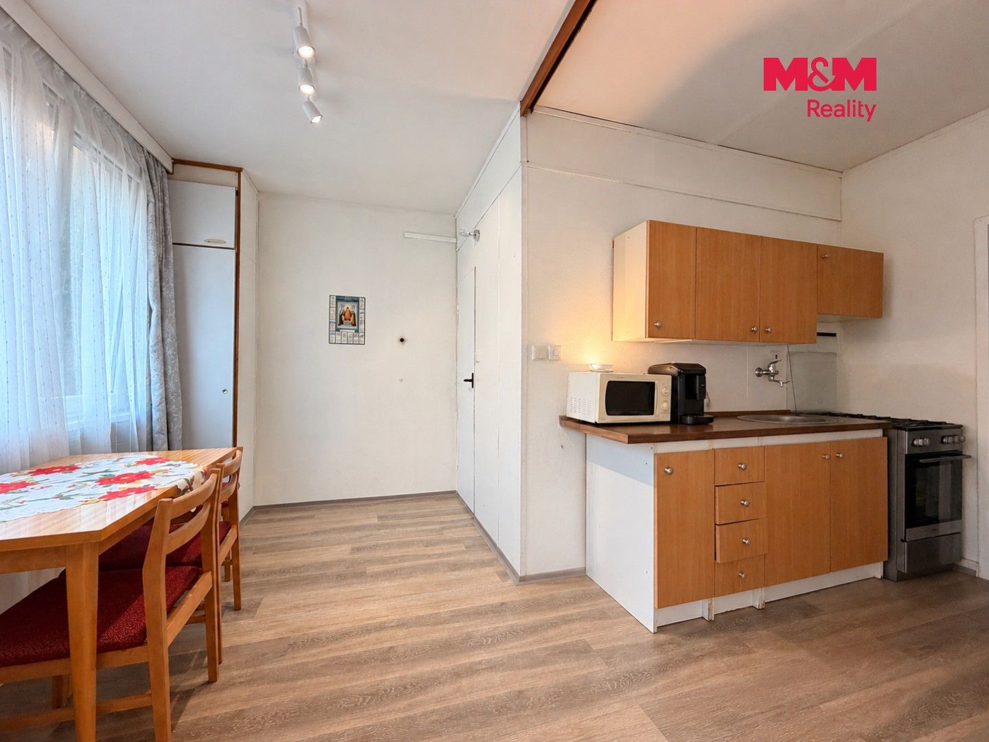 Prodej bytu 3+1 61 m² - foto 2
