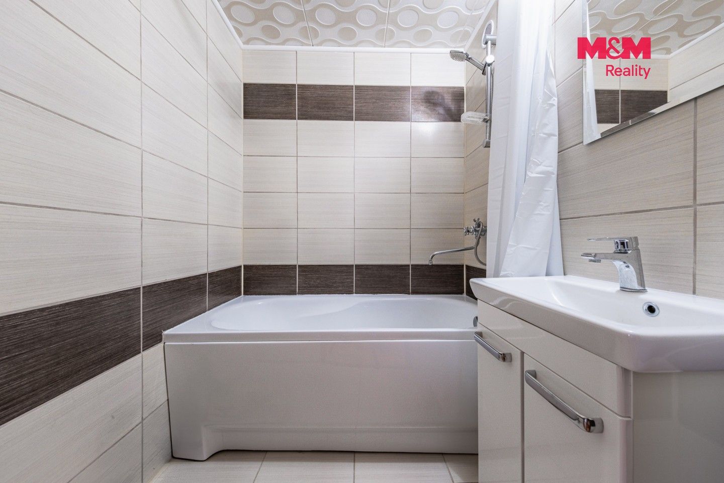 Pronájem bytu 3+1 66 m² - foto 4