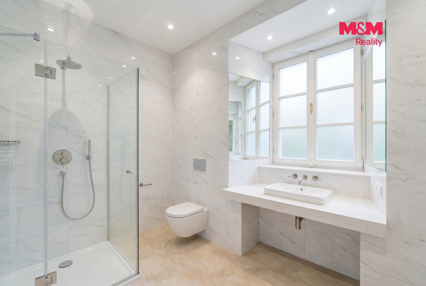 Prodej nemovitosti 963 m² - foto 2