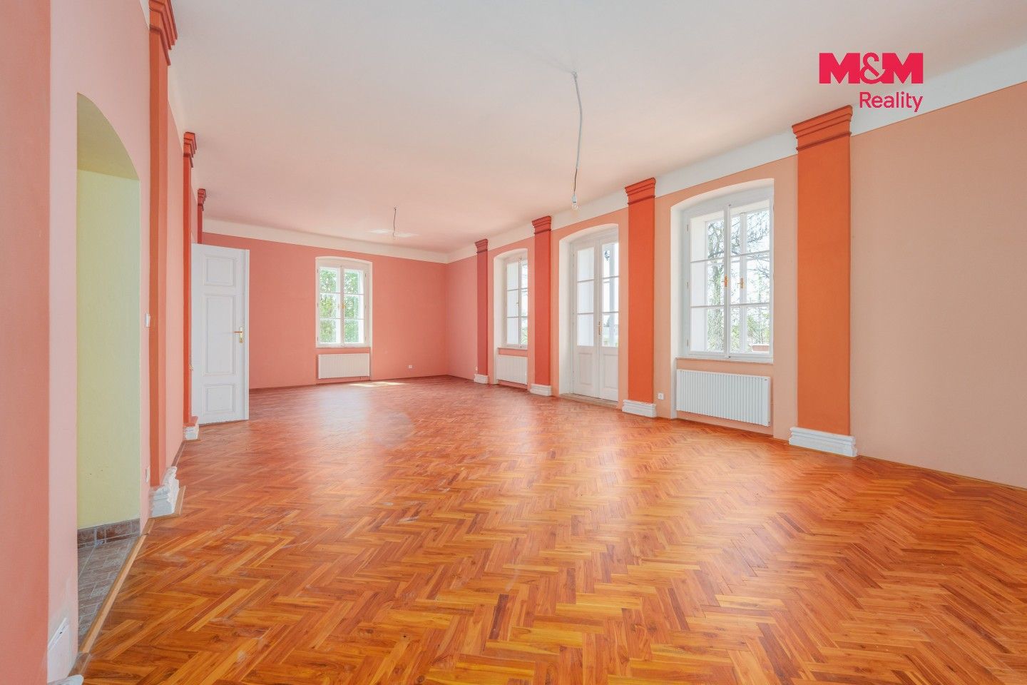 Prodej nemovitosti 963 m² - foto 8