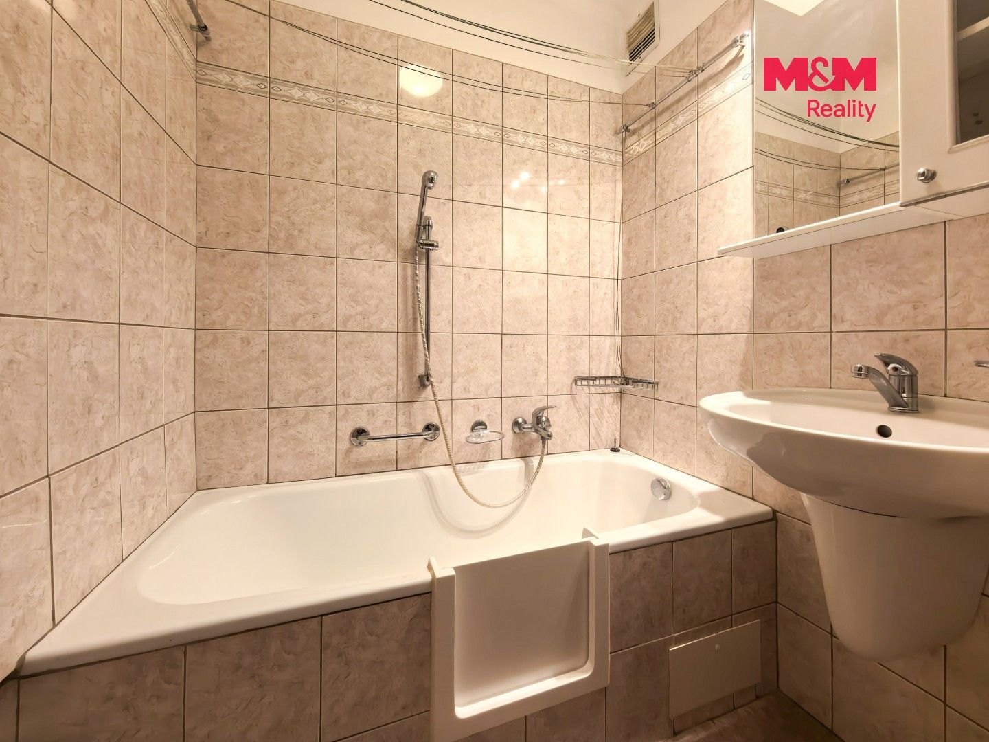 Pronájem bytu 3+1 62 m² - foto 6