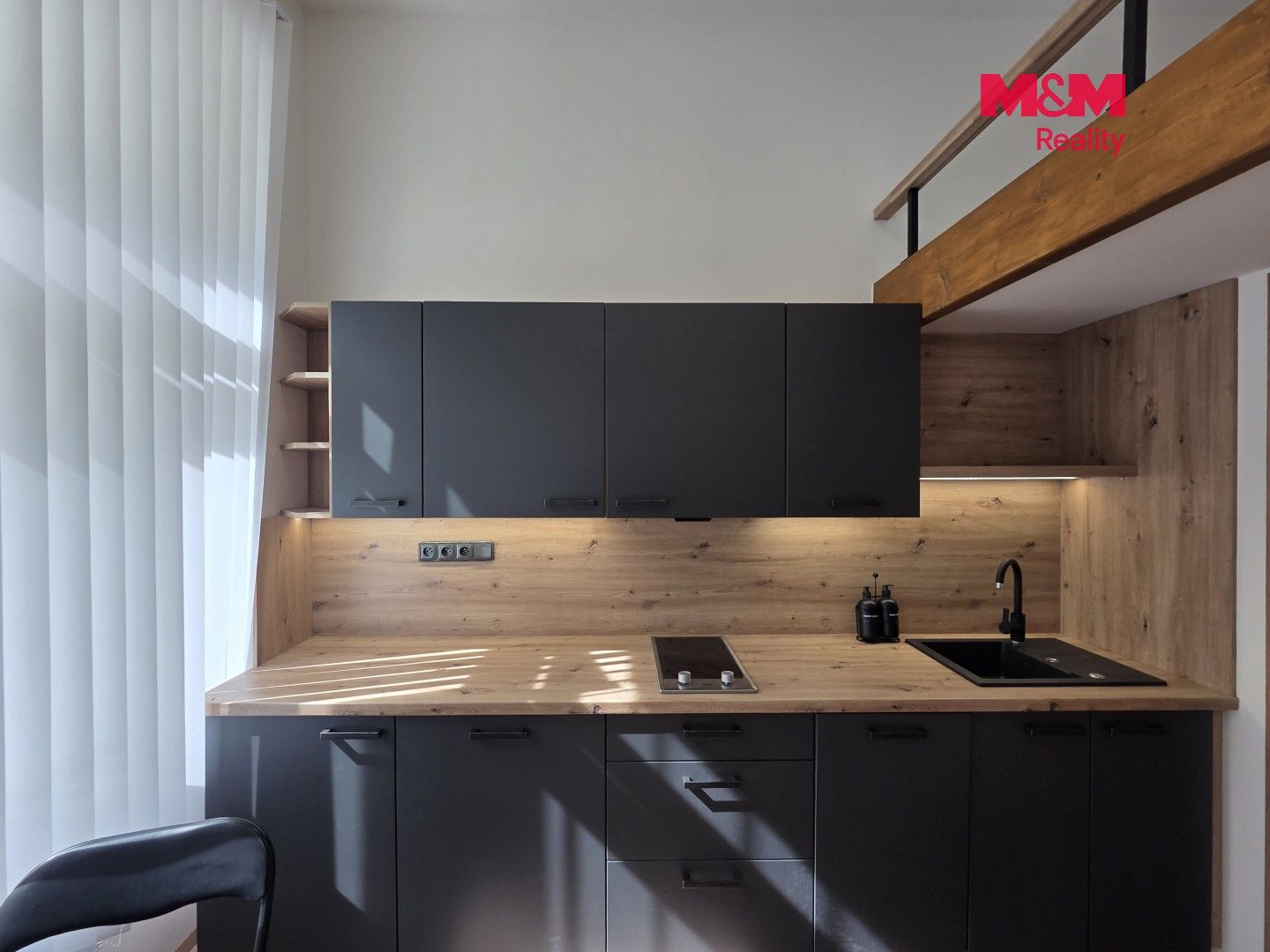 Prodej bytu 1+kk 18 m² - foto 4