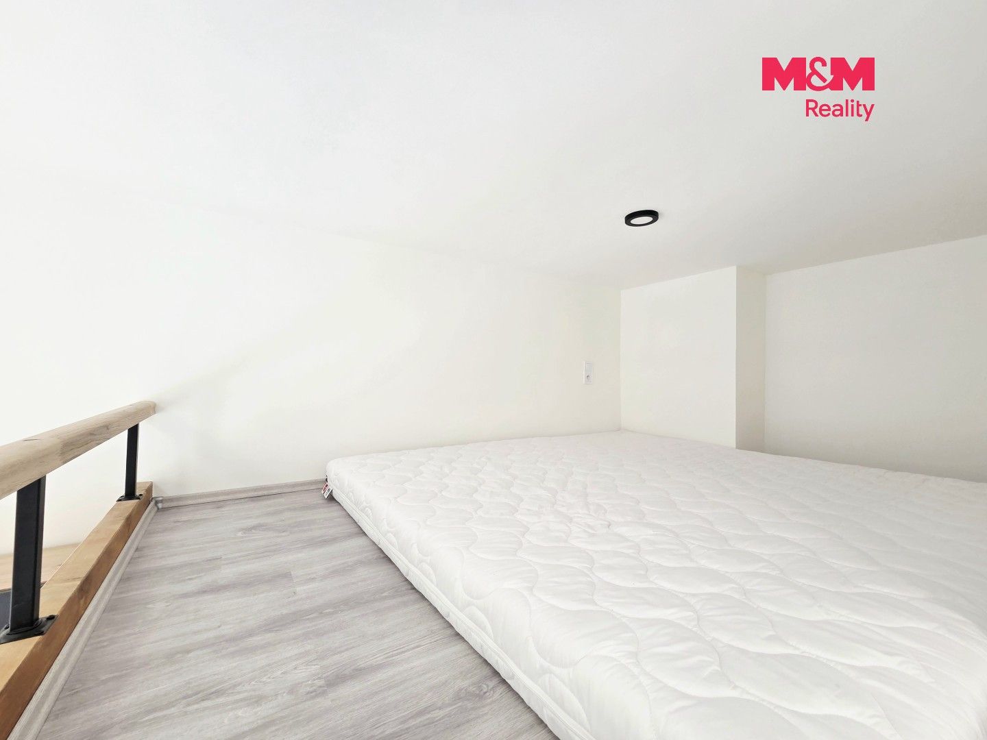 Prodej bytu 1+kk 18 m² - foto 11