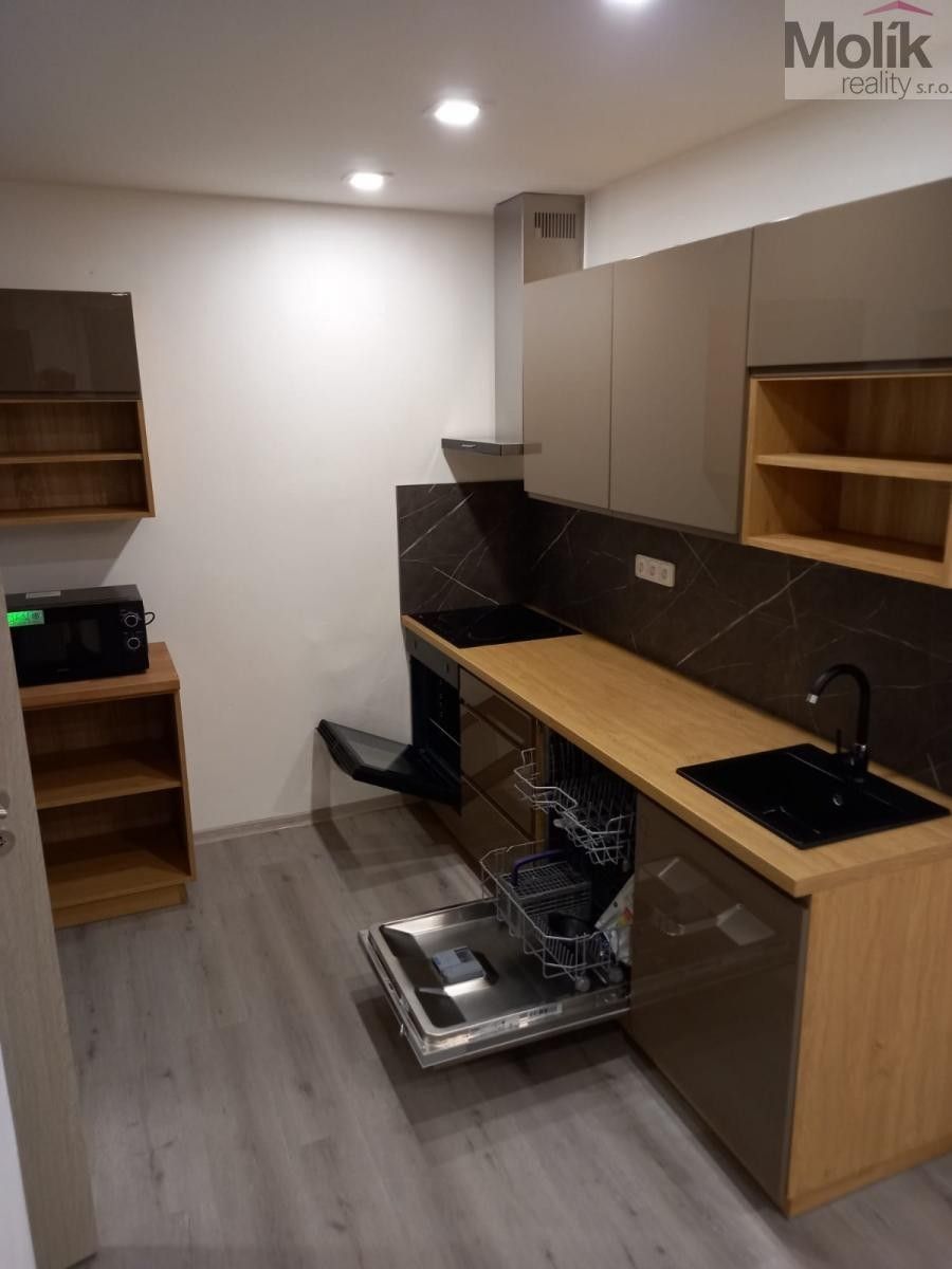 Prodej bytu 1+kk 31 m² - foto 4