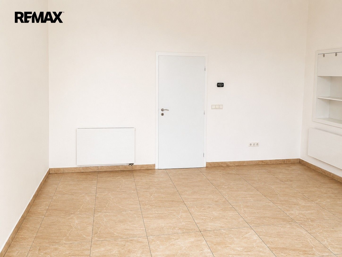 Pronájem komerčního prostoru 30 m² - foto 5