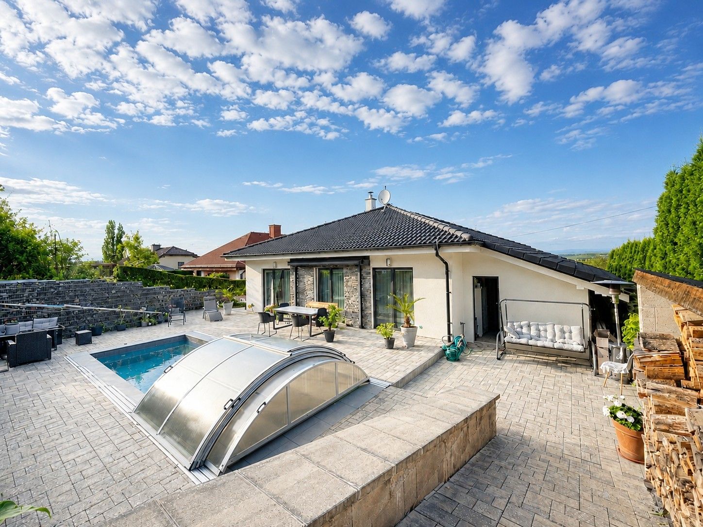 Pronájem domu 120 m² - foto 1