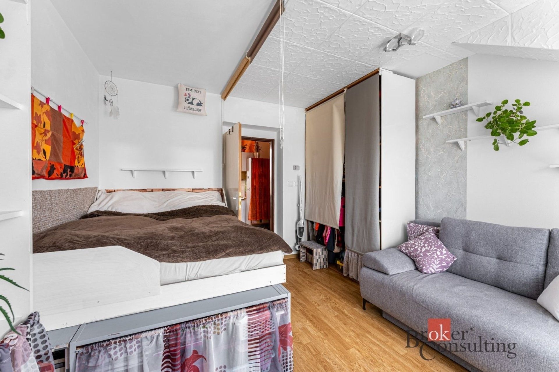 Prodej bytu 2+1 55 m² - foto 2