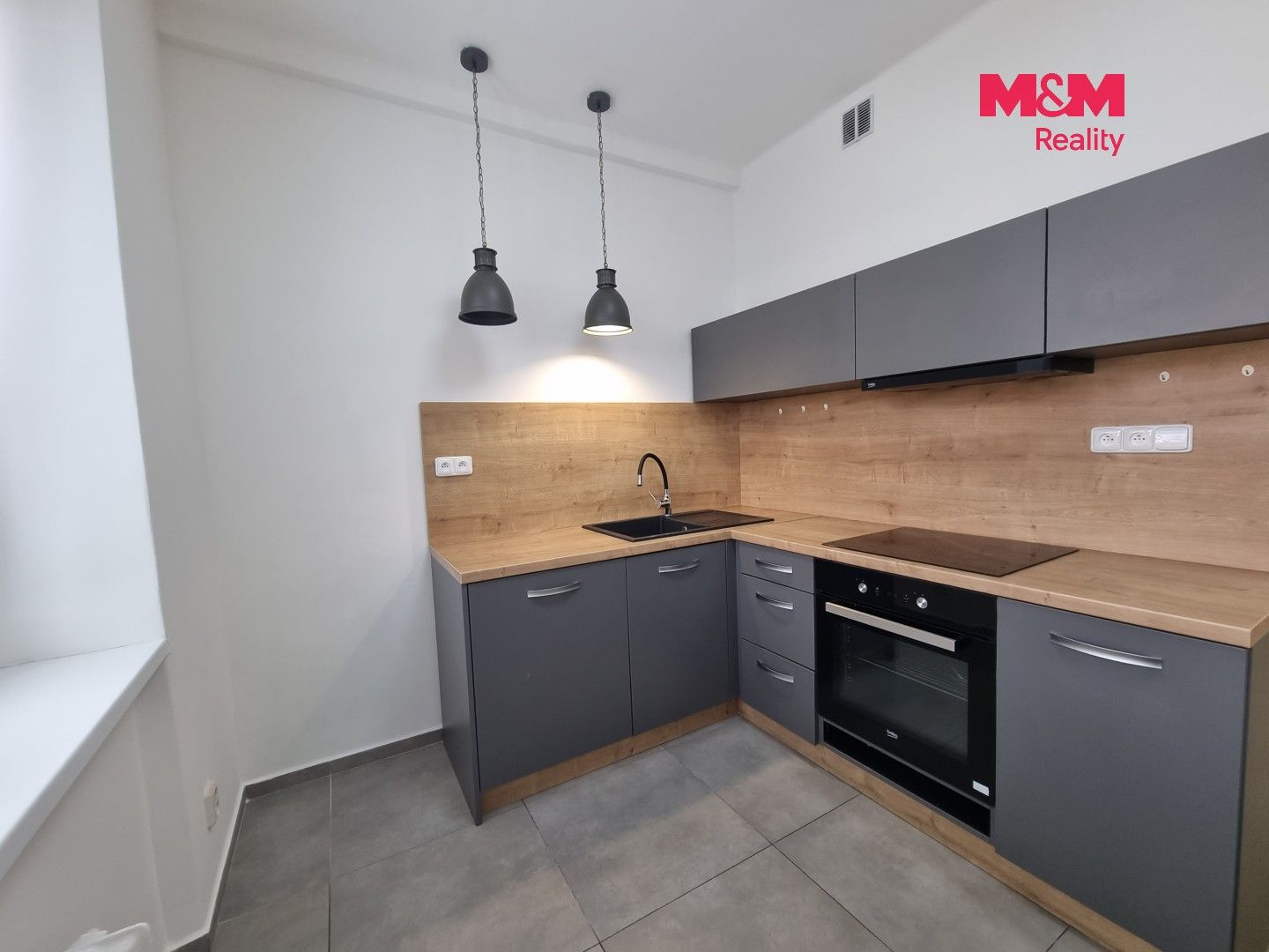 Pronájem bytu 1+1 38 m² - foto 2