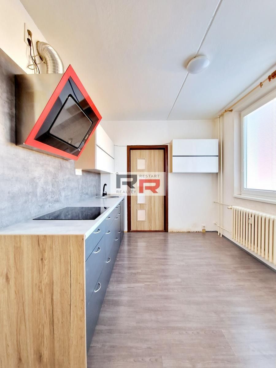 Pronájem bytu 3+1 62 m² - foto 2